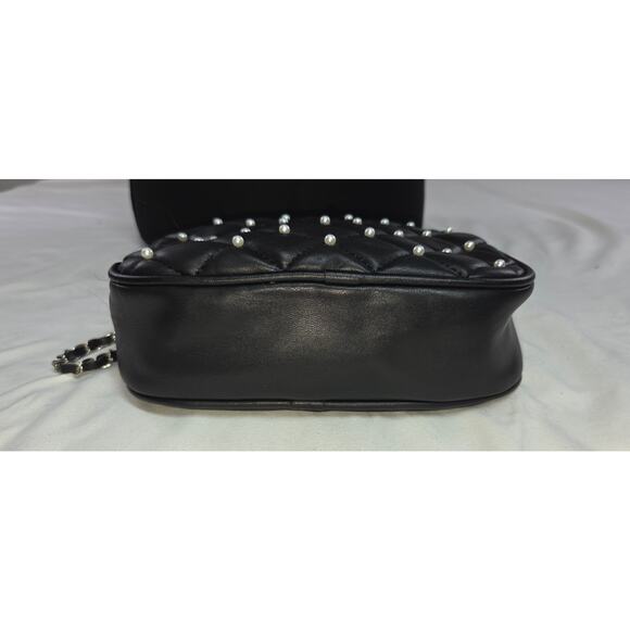 Badgley Mischka Quilted Crossbody Clutch Purse Black Pearls Faux Vegan Leather - Picture 5 of 5